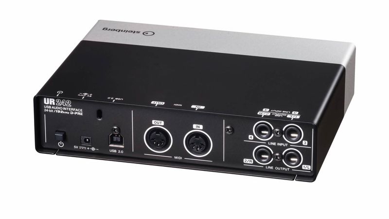 Interface-Yamaha-UR-242-Rear