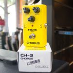 PEDAL-NUX-CH-3-CHORUS--USADO