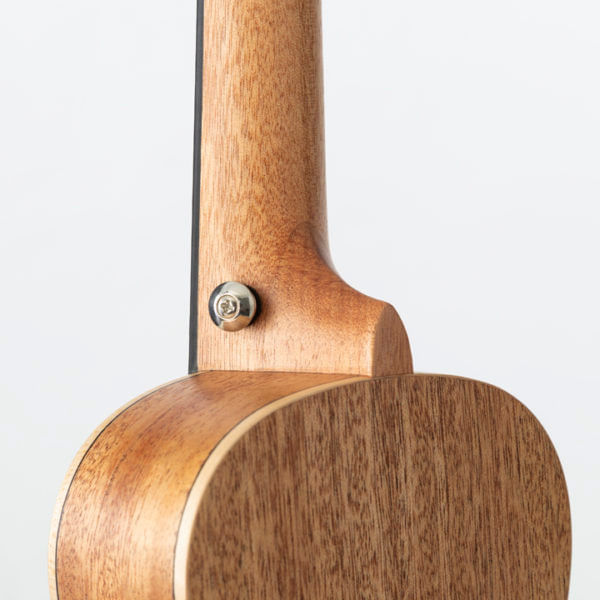 UKULELE-KALANI-SOPRANDO-21-MAORI-SERIES-MOGNOKAL-400-SM-COM-CAPA-15426