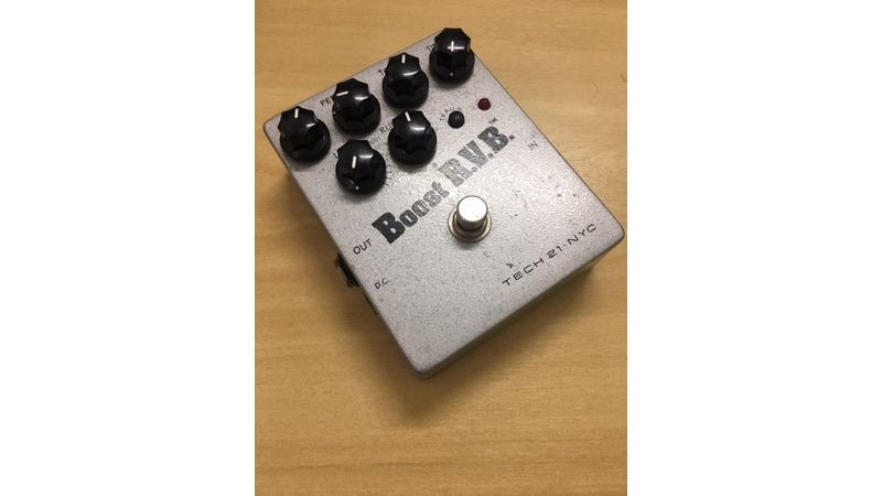 PEDAL TECH 21 NYC BOOST R.V.B. ANALOG REVERB EMULATOR USADO