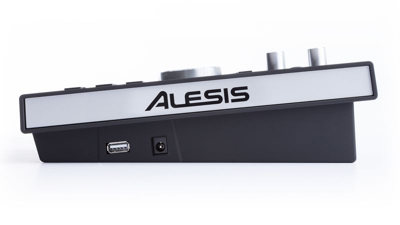 BATERIA-ALESIS-COMMAND-KIT