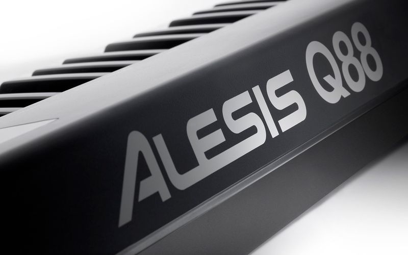 Controlador-Alesis-Q88-com-teclas-de-piano-MIDI-USB