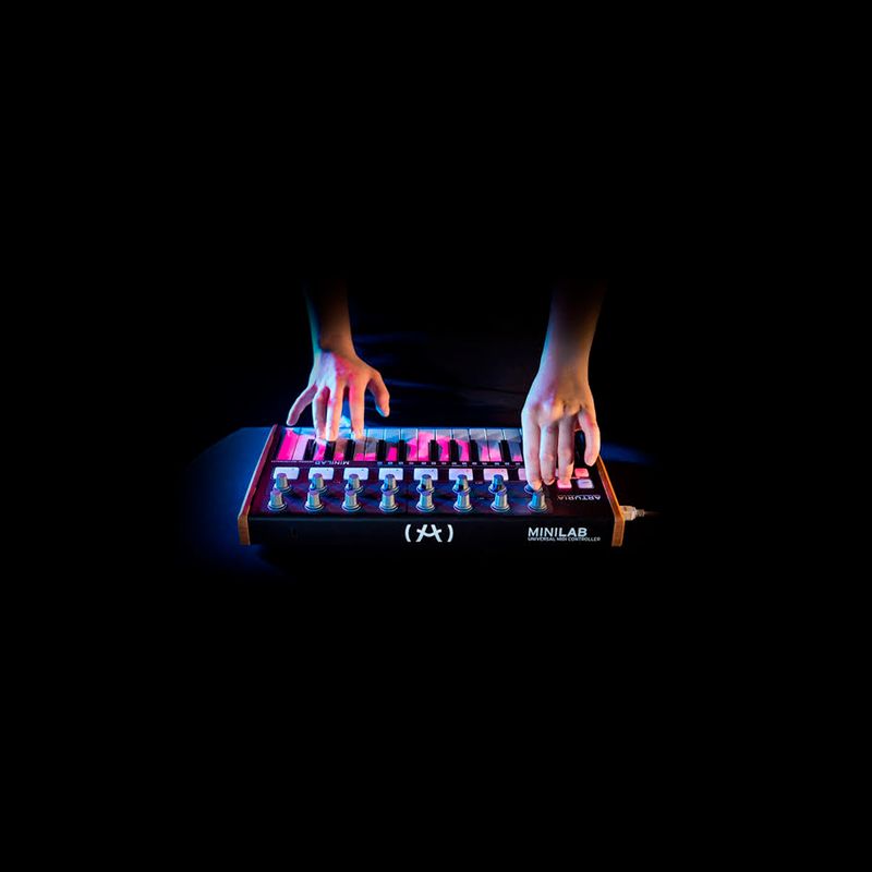 ARTURIA-MINILAB-MKIIDEEP-BL-ACK