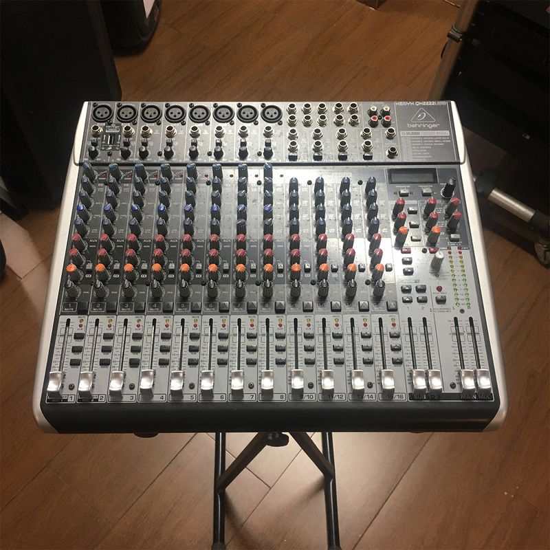 MESA-DE-SOM-BEHRINGER-QX2222-USB-USADO-4