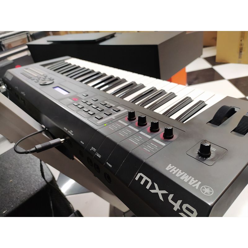 Teclado-Sintetizador-Yamaha-MX49-Usado-7