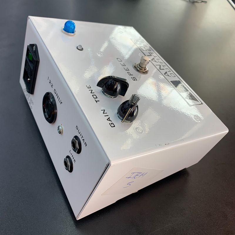 AMPLIFICADOR-PARA-CAIXA-LESLIE-ANALOG-OUTFITTERS-EMULATOR-147-SHOW-ROOM-1