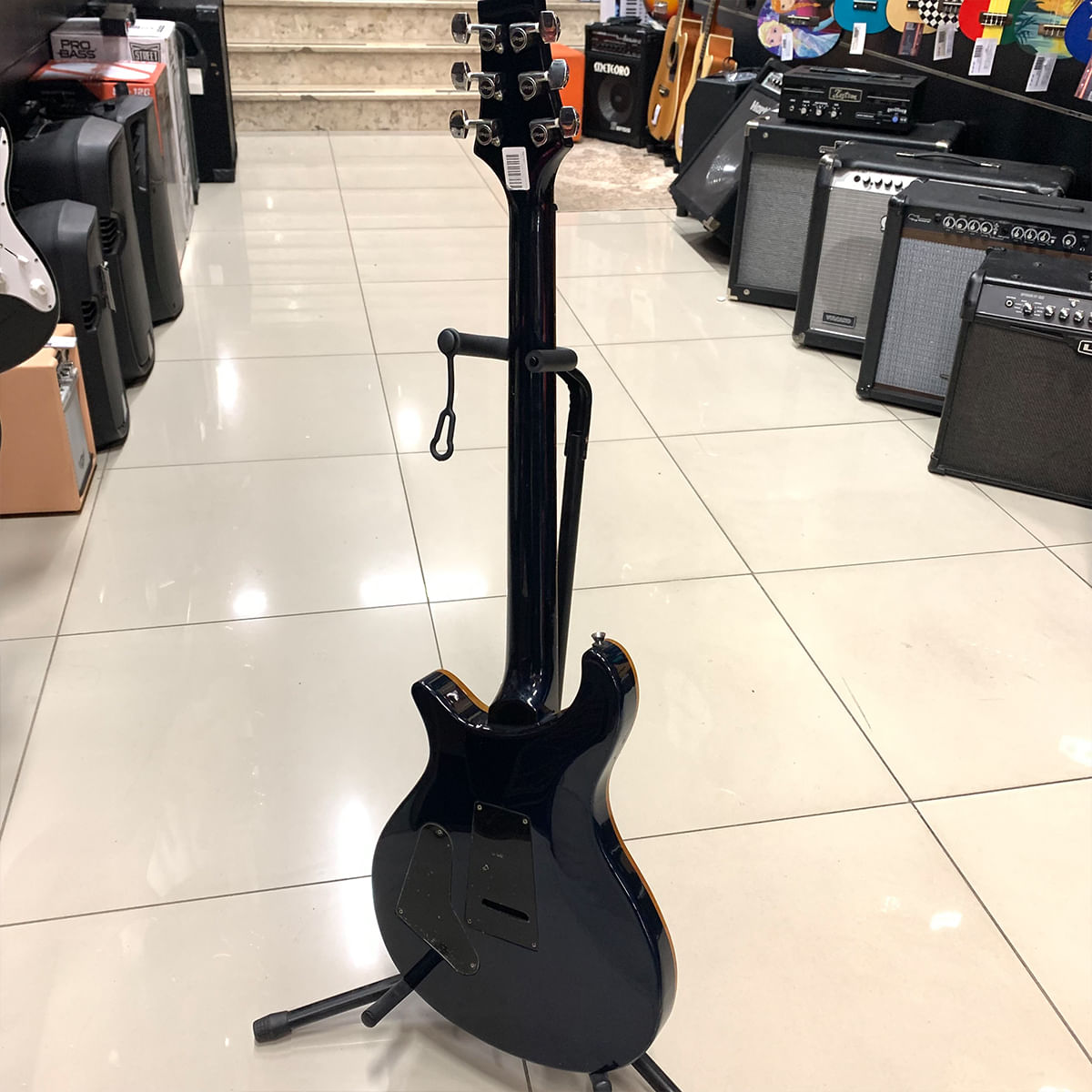 GUITARRA STAGG R500 AZUL USADO