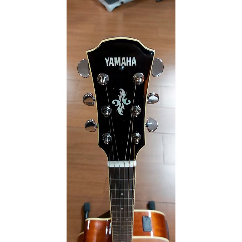 YAMAHA-APX700IIL-CANHOTO-NT-NATURAL-2
