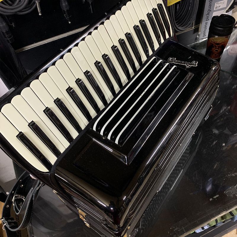 ACORDEON-CRUCIANELLI-120BX-PRETO-USADA-6