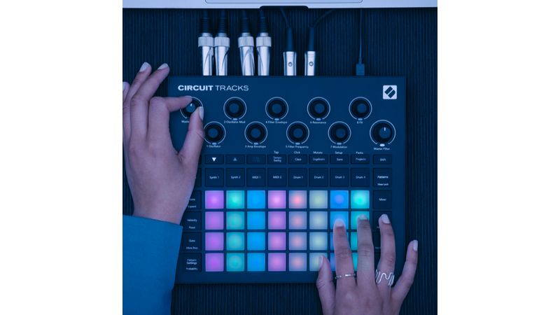 CONTROLADOR NOVATION CIRCUIT TRACKS