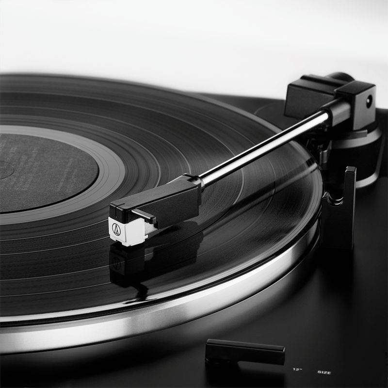 TOCA-DISCOS-AUDIO-TECHNICA-AT-LP60XHP-GM-C-COM-HEADPHONE-jjj