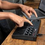 AKAI-MIDI-USB-MPK-MINI-MK3-BLACK-EDITION