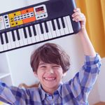 YAMAHA-PSS-F30-1