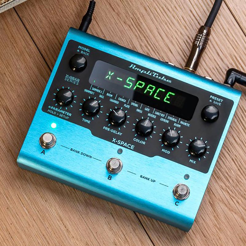 IK-MULTIMEDIA-AMPLITUBE-X-SPACE-REVERBr