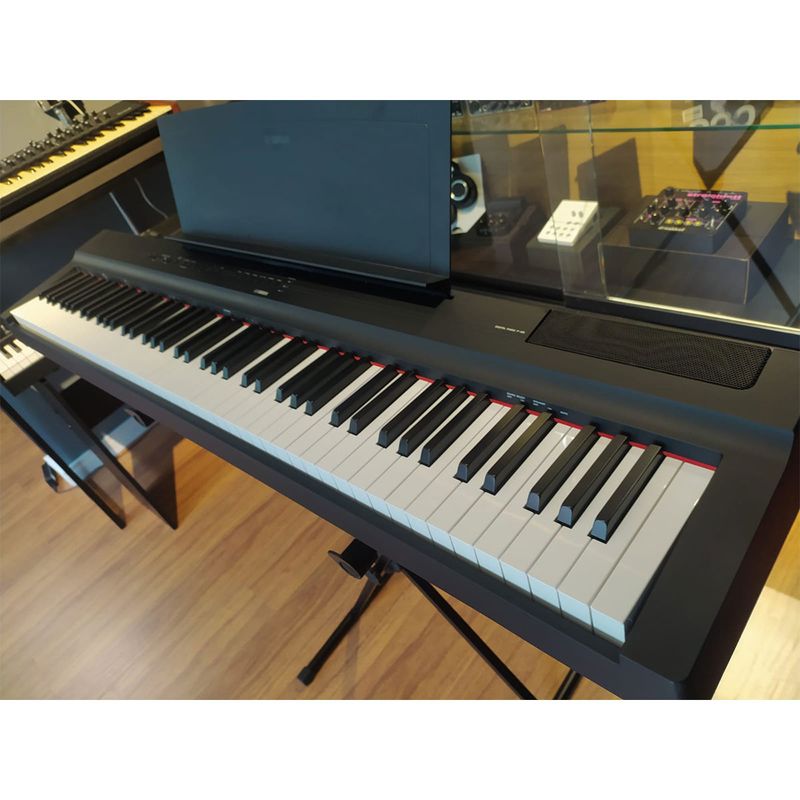 PIANO DIGITAL YAMAHA P125 USADO