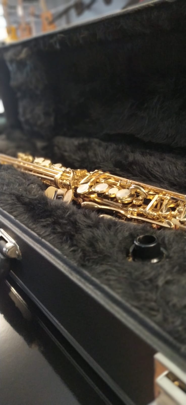 SAX SOPRANO YAMAHA YSS475 BB LAQUEADO A OURO C/TUDEL RETO FIXO 1 USADO